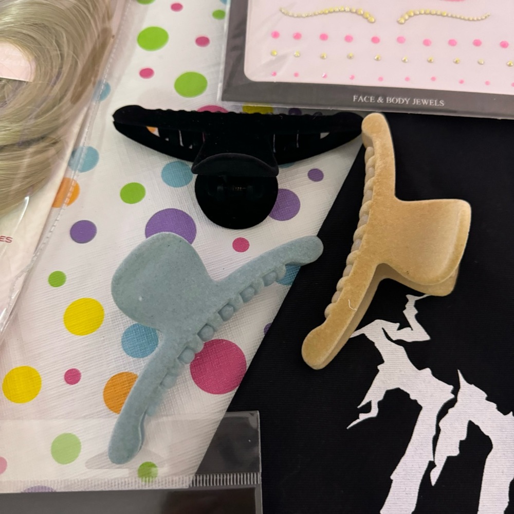 3 faux suede hair claws dolls kill